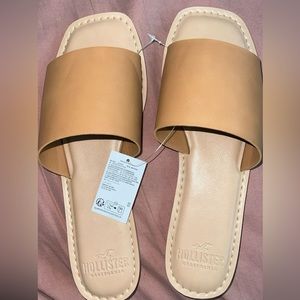 Hollister tan color sandals super cute new never worn size 9-10 in women’s